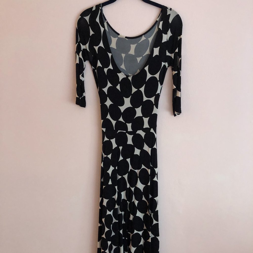 Leota stunning Circle Dress